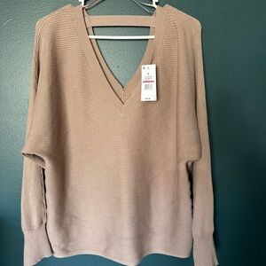 Pink Rose V-Neck Sweater - Brown